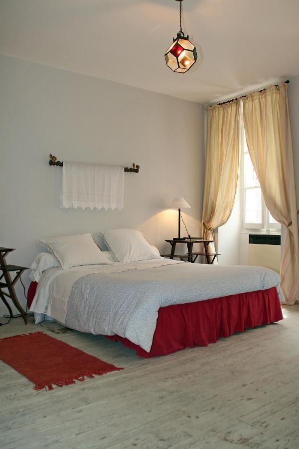 Le Tabellion Bed and Breakfast Noyers-sur-Serein Εξωτερικό φωτογραφία