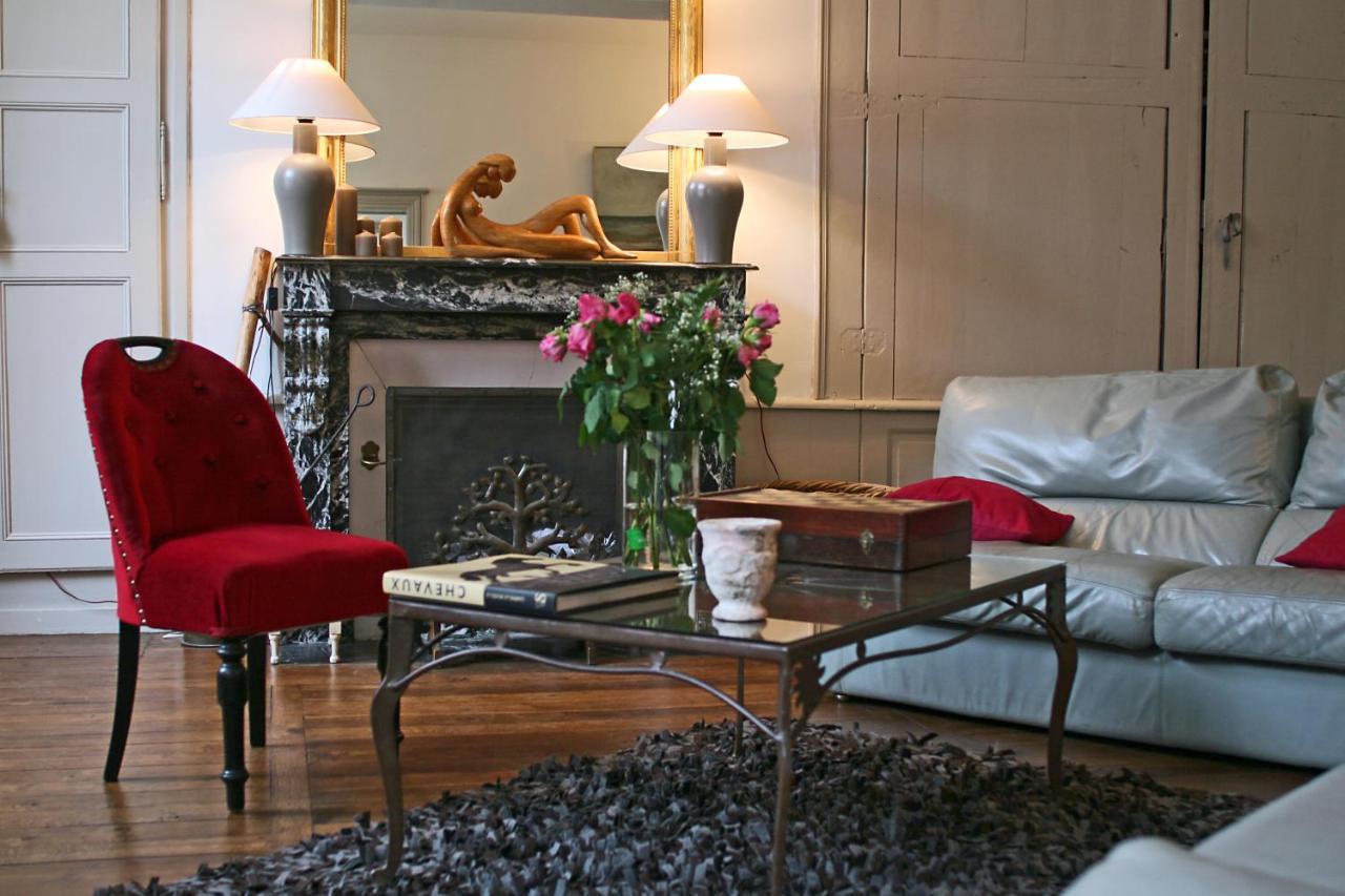 Le Tabellion Bed and Breakfast Noyers-sur-Serein Εξωτερικό φωτογραφία