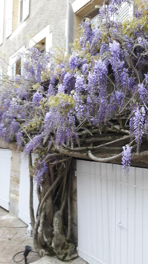 Le Tabellion Bed and Breakfast Noyers-sur-Serein Εξωτερικό φωτογραφία