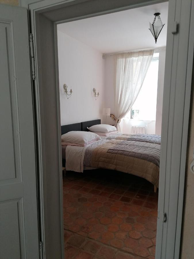 Le Tabellion Bed and Breakfast Noyers-sur-Serein Εξωτερικό φωτογραφία
