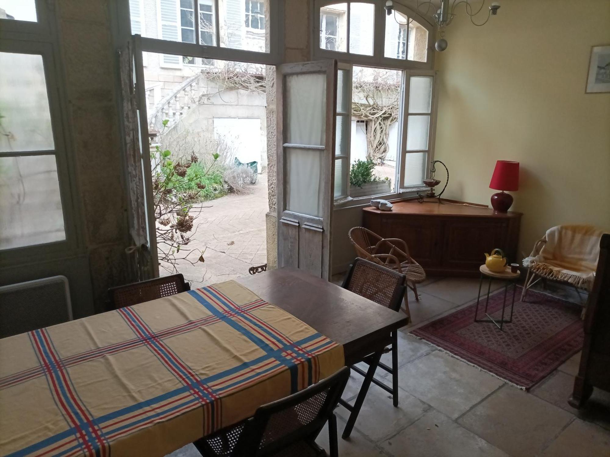 Le Tabellion Bed and Breakfast Noyers-sur-Serein Εξωτερικό φωτογραφία